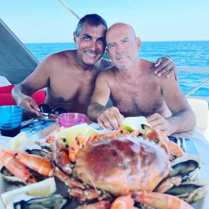 Hebergement Insolite Studio Grau Du Roi Mas Des Marines Piscine ル・グロー・デュ・ロワ エクステリア 写真